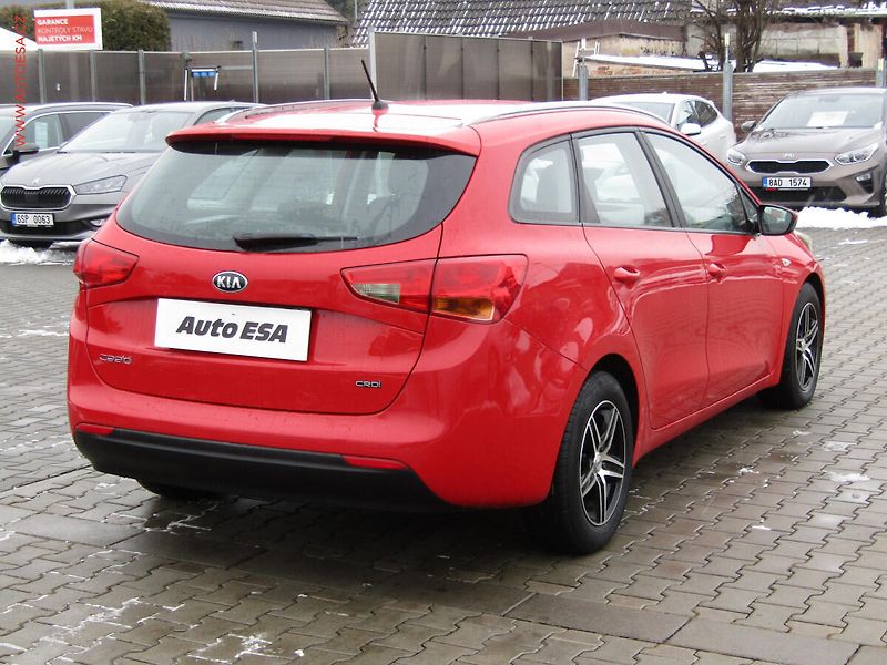 Kia Ceed (2013) 1.4 CRDi, ČR - fotka 4 z 16