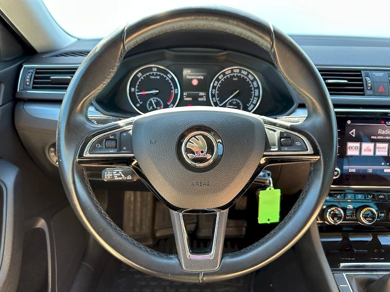 Škoda Superb (2018) Combi 2.0 TDI Style - fotka 20 z 33