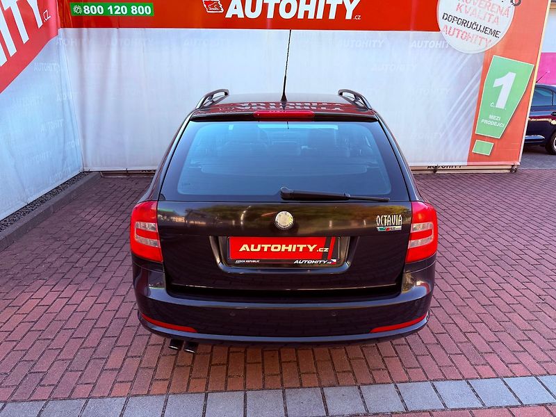 Škoda Octavia 2.0 TFSi RS, ČR - fotka 8 z 25