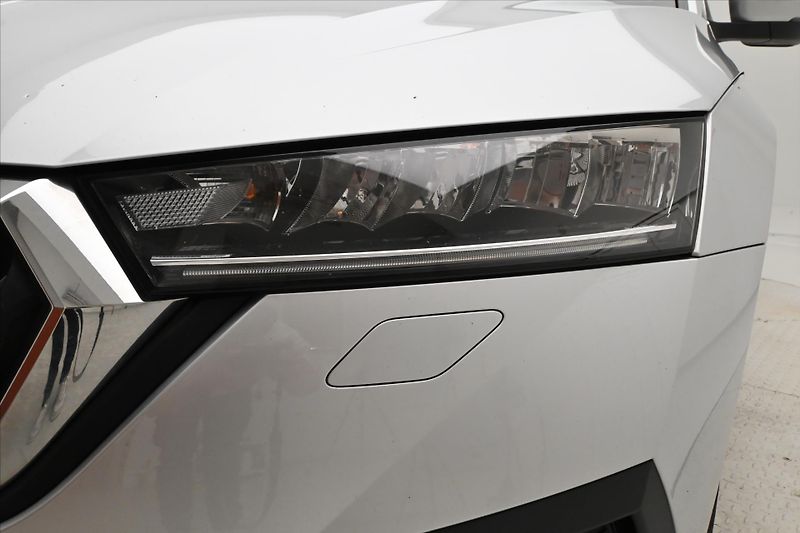 Škoda Octavia 2,0 TDI 110kW DSG Ambition Zár - fotka 22 z 24