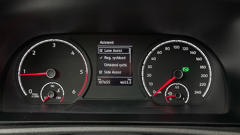Volkswagen Caddy 2.0 TDI DSG - fotka 22 z 25