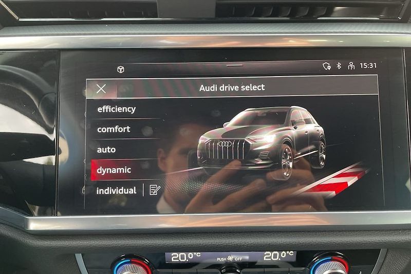 Audi Q3 35TFSI S Tronic Cockpit LED AC - fotka 11 z 15
