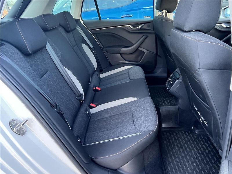 Škoda Kamiq 1,0 TSI  Style DSG Záruka - fotka 18 z 25