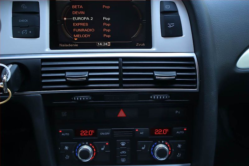 Audi A6 Allroad (2010) 3.0 TDI, 4X4, Automat, Navi - fotka 12 z 29