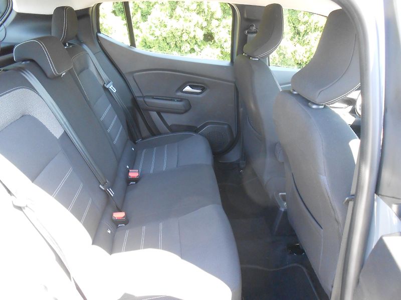 Dacia Sandero 1.0TCe+LPG,KLIMA,LED!! - fotka 21 z 41