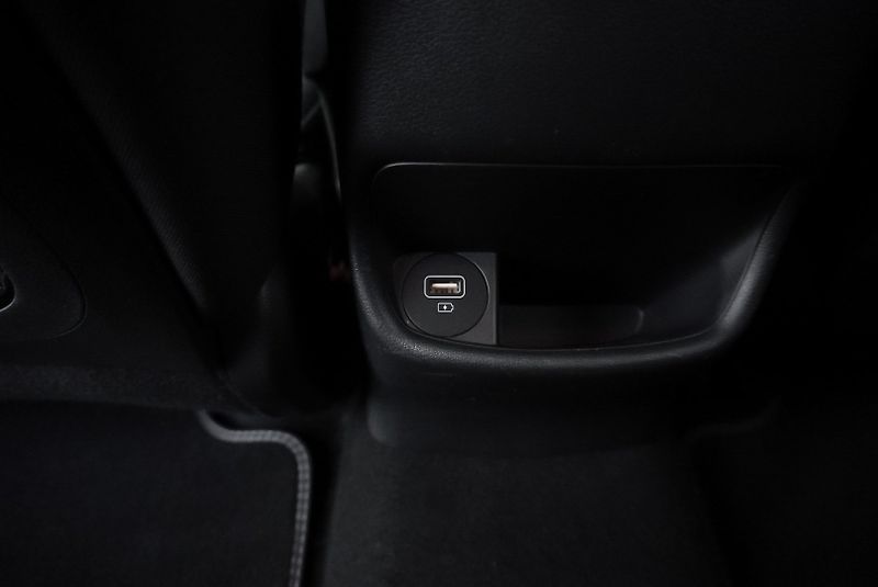 Hyundai Kona ELEKTRIC 100kW - fotka 38 z 39