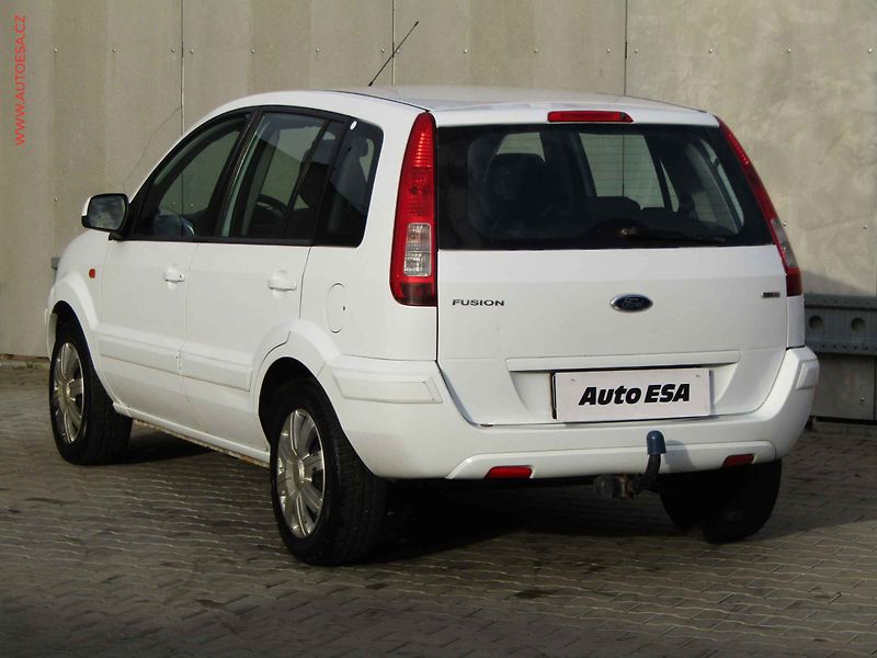 Ford Fusion (2010) 1.4 TDCi, ČR, AC, TZ - fotka 6 z 17