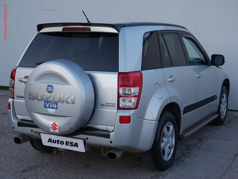 Suzuki Grand Vitara (2010) 2.4.i 4x4, ČR, Výhř.sed, TZ - fotka 6 z 15