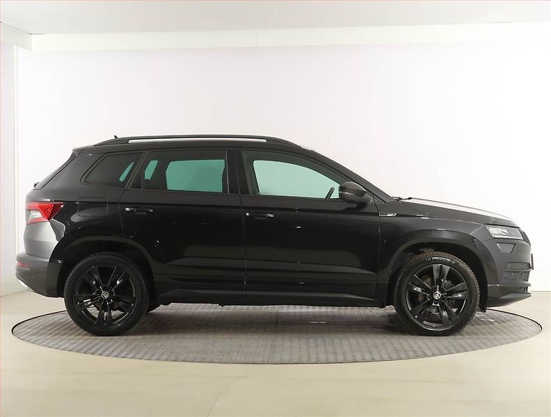 Škoda Karoq (2020) Sportline 1.5 TSI, digi klima - fotka 6 z 25
