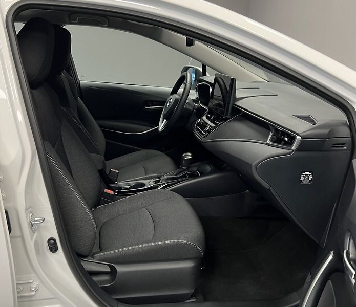 Toyota Corolla 1,5 COMFORT - fotka 8 z 15