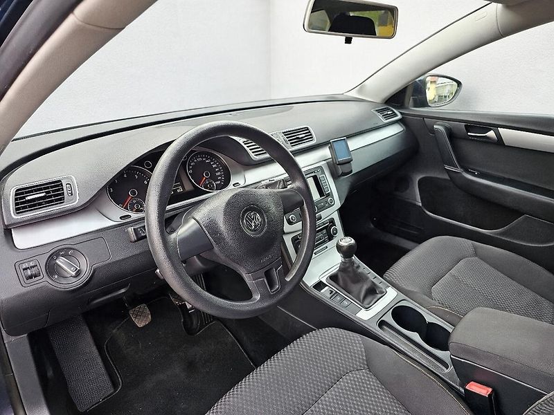 Volkswagen Passat 1.4 TSI 90kW, NOVÉ ROZVODY. - fotka 15 z 42