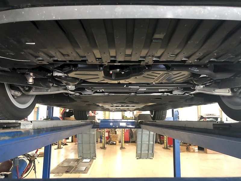 Audi A8 (2010) 4,2 V8 Quattro TOP - fotka 25 z 25