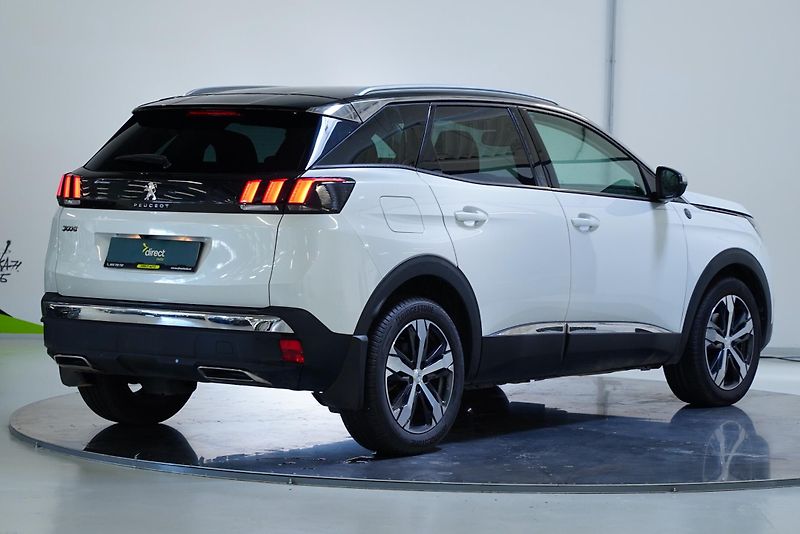 Peugeot 3008 - fotka 2 z 28