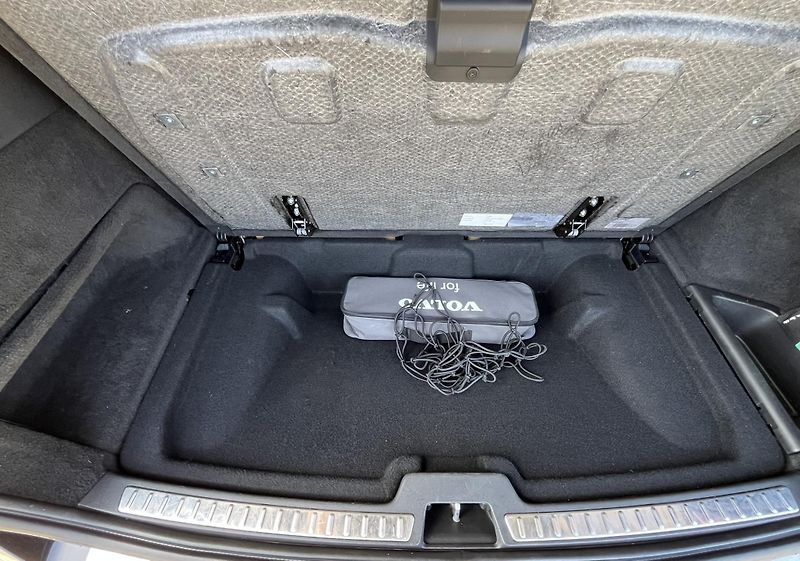 Volvo XC90 D5 AWD VENT // REZERVACE - fotka 25 z 58