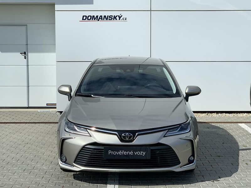 Toyota Corolla SD COMFORT TECH STYLE 1.5 VVTi - fotka 8 z 28