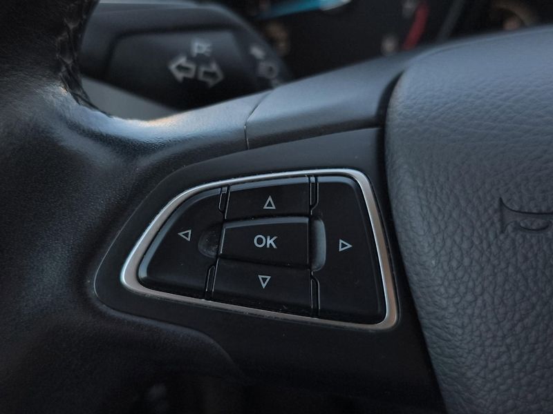 Ford Focus (2015) TREND SPORT 1.0 92kW, ČR, Tažn - fotka 11 z 20
