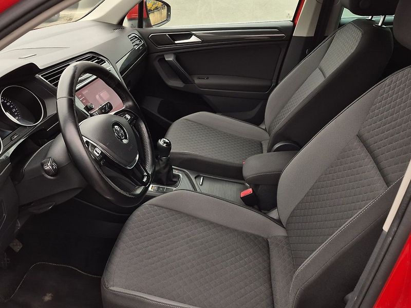 Volkswagen Tiguan Comfortline 1.4 TSi 110 kW - fotka 9 z 23
