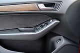 Audi Q5 2.0 TDI/Quattro/DSG/kůže/180PS - náhled 19