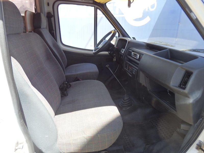 Ford Transit 2.5 D - fotka 8 z 24