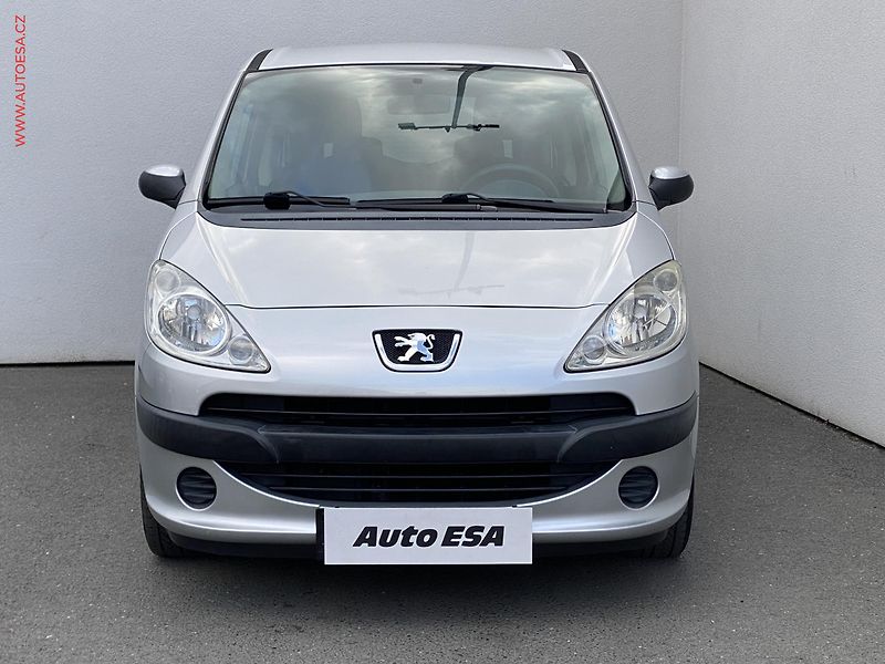 Peugeot 1007 (2006) 1.4i, AC - fotka 2 z 16