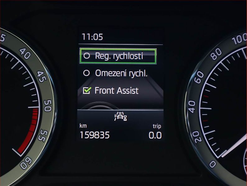 Škoda Karoq (2022) Ambition 2.0 TDI - fotka 17 z 23