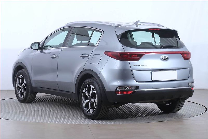 Kia Sportage (2019) Gold 1.6 GDI, Serv.kniha, Navi - fotka 4 z 21