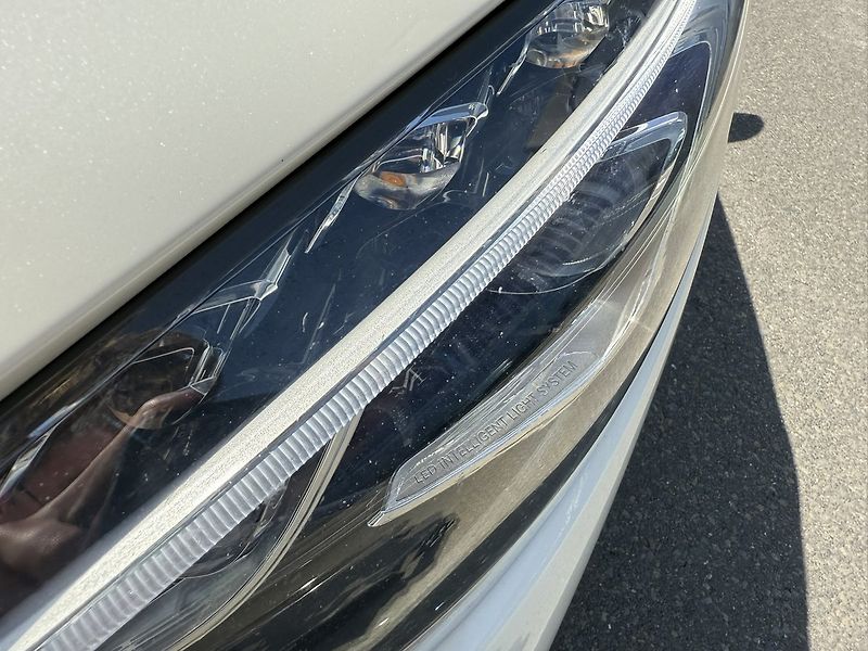Mercedes-Benz Třídy S (2017) 500 4MATIC kupé - fotka 52 z 57