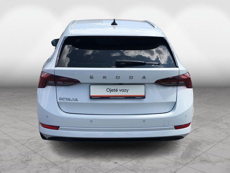 Škoda Octavia COMBI 2.0 TDi STYLE - fotka 9 z 30