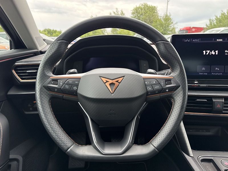 Cupra Formentor (2024) 1.5 TSI DSG - fotka 19 z 33