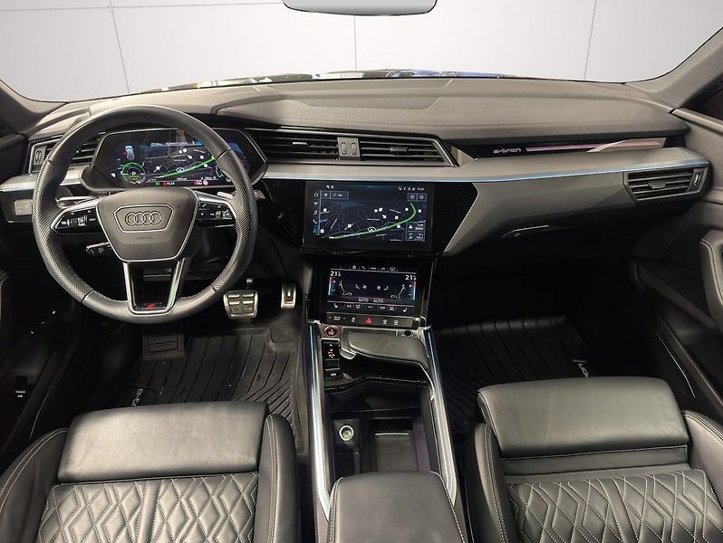 Audi SQ8 e-tron Sportback quattro Tažné - fotka 11 z 27