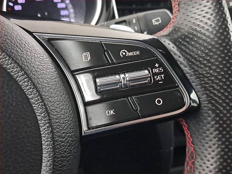 Kia Ceed (2019) 1.6 T-GDI GT, Automat - fotka 17 z 23