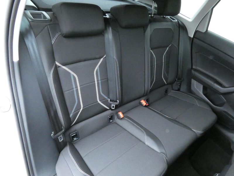 Volkswagen Taigo Style 1,0 TSI 85 kW 7DSG - fotka 28 z 30
