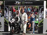 Start kategorie Senior TT při závodě Isle of Man.