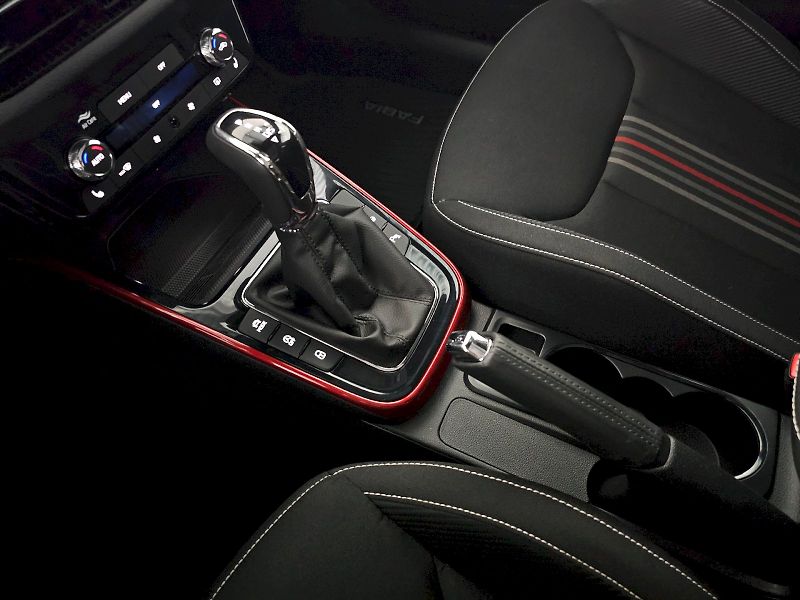 Škoda Fabia (2024) 1.5TSI 110kW DSG Monte Carlo P - fotka 24 z 28