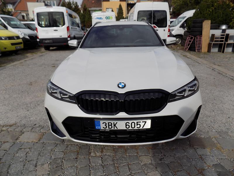 BMW Řada 3 330I 180 KW M SPORT XDRIVE - fotka 3 z 39