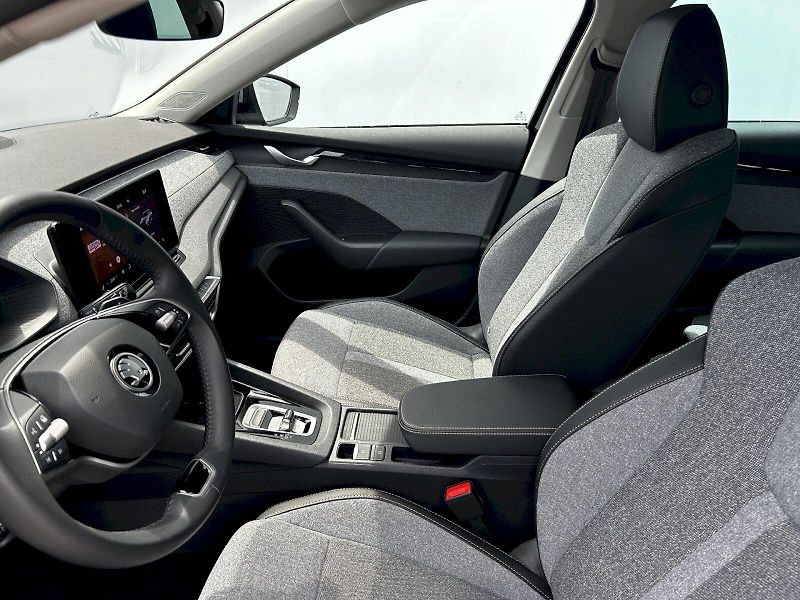 Škoda Octavia (2025) Combi 2.0 TDI 110kW DSG Top Se - fotka 25 z 34