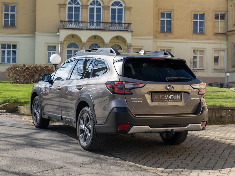 Subaru Outback 2.5i 4WD Active Vedený servis - fotka 3 z 27