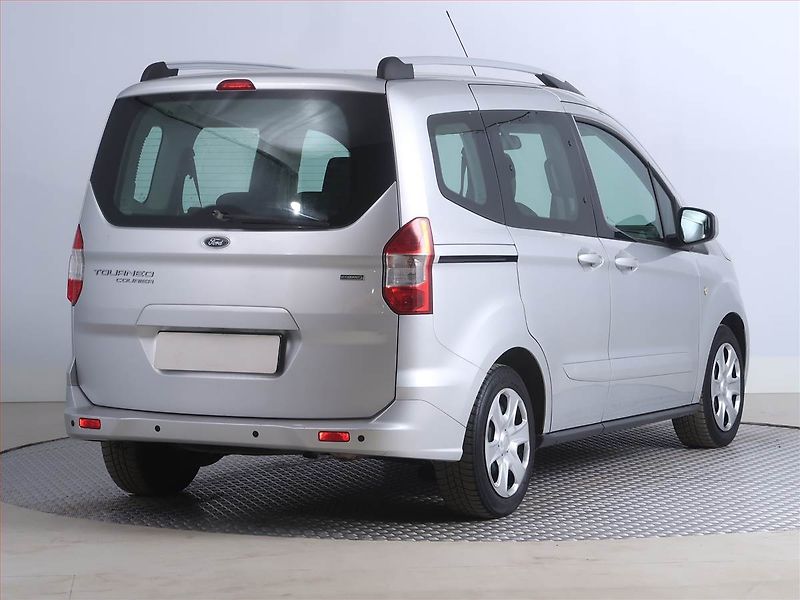 Ford Tourneo Courier (2017) Trend 1.0 EcoBoost, 5Míst, ČR - fotka 5 z 16
