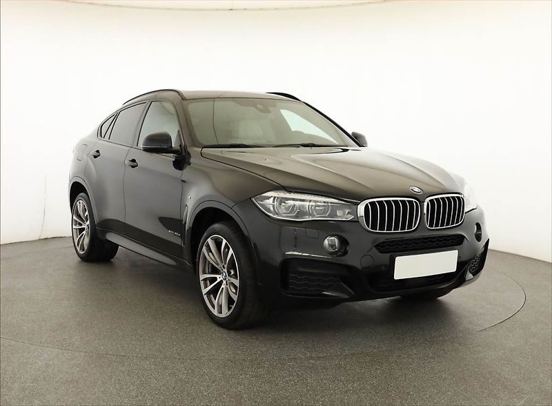 BMW X6 (2017) xDrive40d - fotka 1 z 20