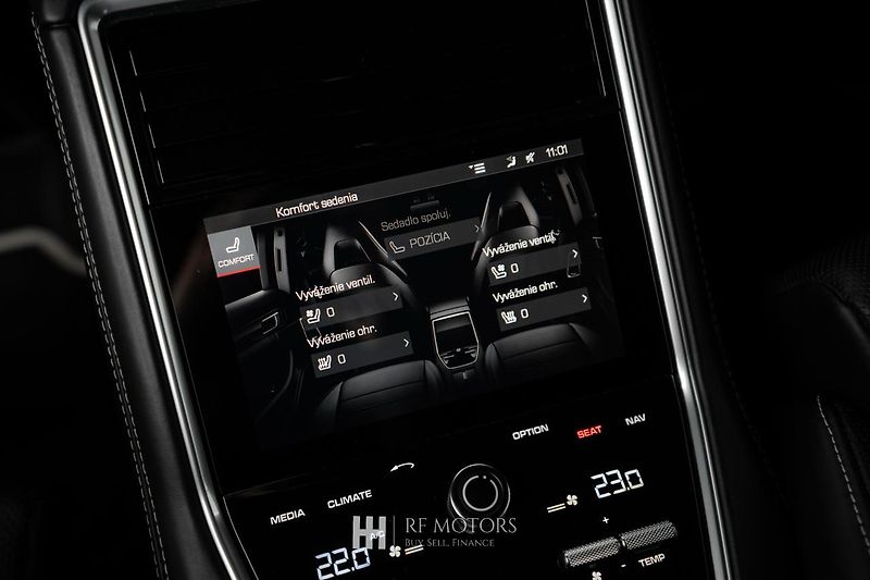Porsche Panamera (2020) Turbo S E-Hybrid - fotka 47 z 55