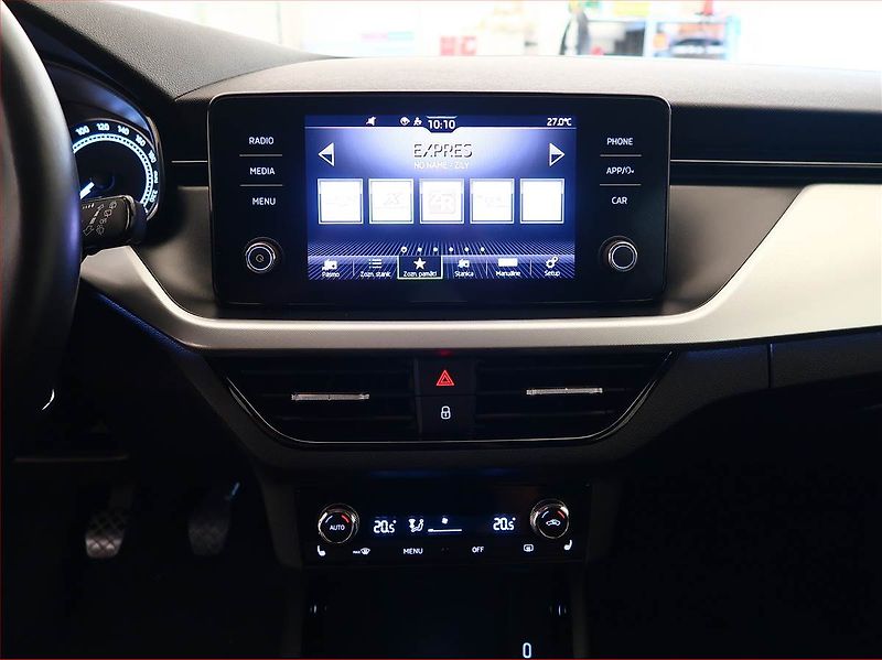 Škoda Scala (2020) Ambition 1.0 TSI, Tempomat - fotka 12 z 16
