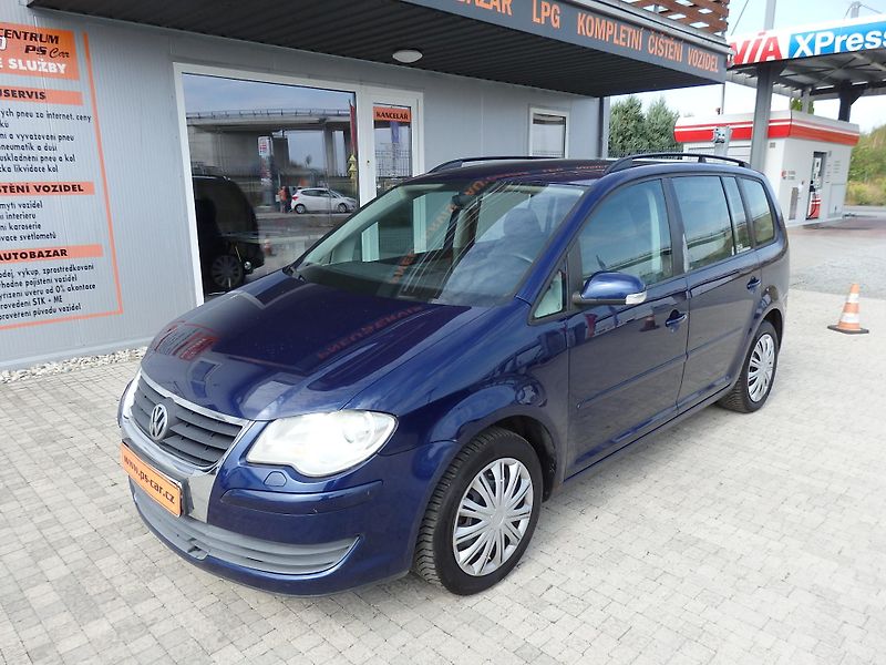 Volkswagen Touran 2,0i KLIMA ECOFUEL  - fotka 2 z 14