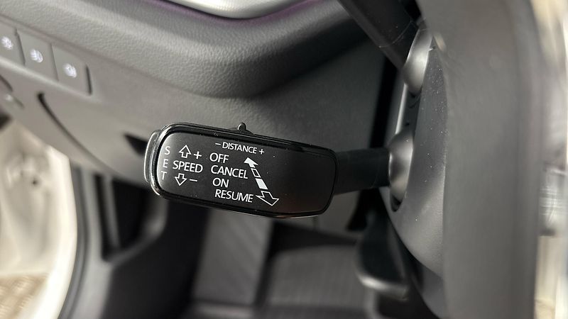 Škoda Octavia 2.0 TDI DSG Style Combi - fotka 14 z 26