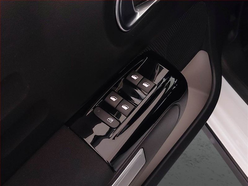 Citroën C3 (2023) 1.2 PureTech, Serv.kniha, Kůže - fotka 16 z 18
