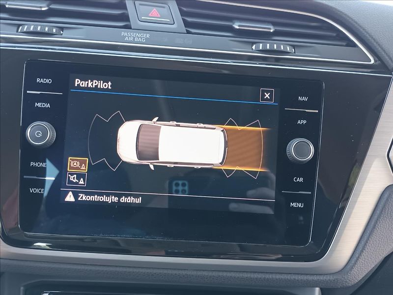 Volkswagen Touran 1,4 TSI,110KW,7M,HIGHLINE,LED - fotka 43 z 46