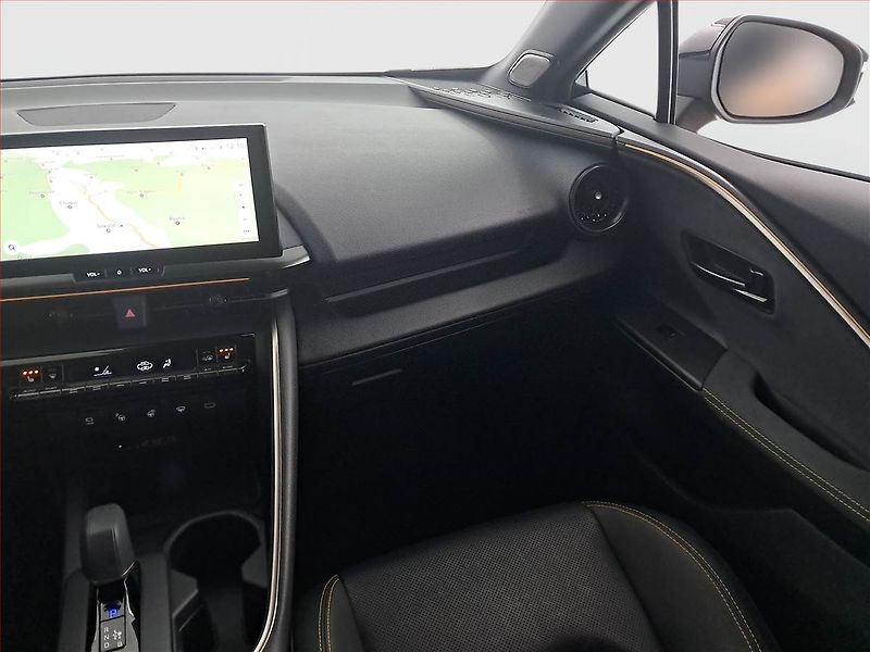 Toyota C-HR (2024) 2.0 Hybrid - fotka 8 z 19