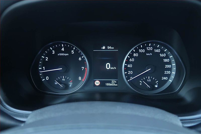 Hyundai i30 (2018) Style 1.4 T-GDI, Serv.kniha - fotka 11 z 24