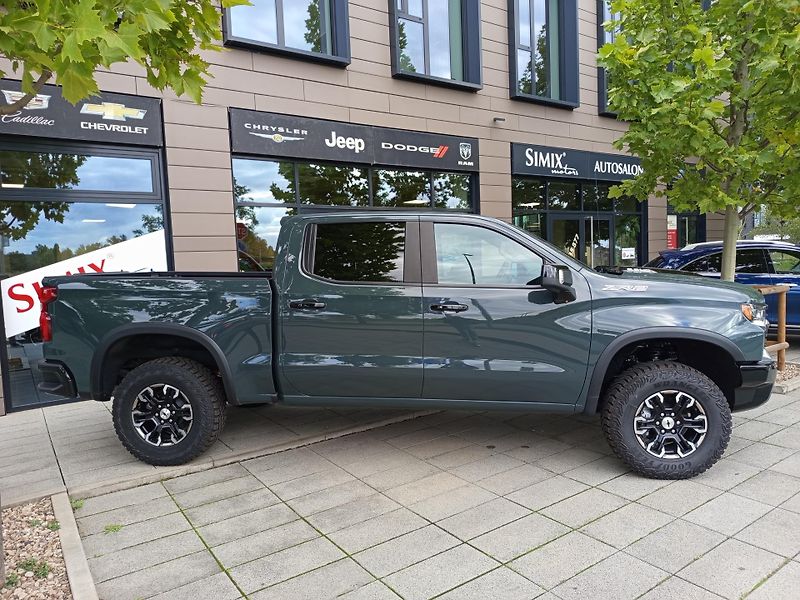 Chevrolet Silverado (2026) ZR2, NOVÝ VŮZ SKLADEM - fotka 3 z 22