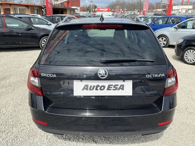 Škoda Octavia (2018) 2.0 TDi, DSG, LED, AC - fotka 5 z 24