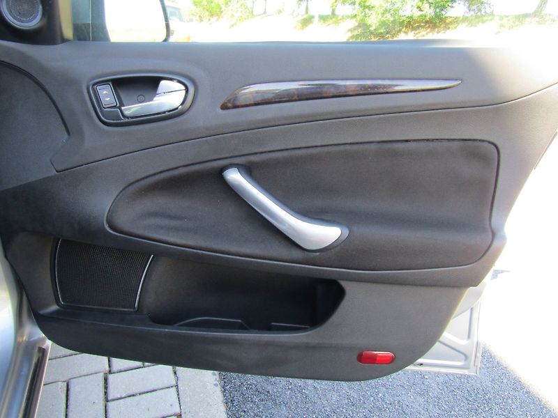 Ford Mondeo (2008) 2.0 TDCi GHIA 1.MAJITEL - fotka 27 z 43